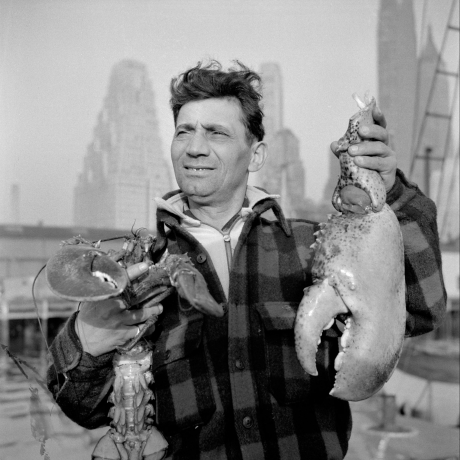 GLOUCESTER FISHERMAN AND FULTON FISH MARKET, 1943