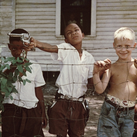 "A segregation that was never black and white: Gordon Parks’s photographs of 50s Alabama "